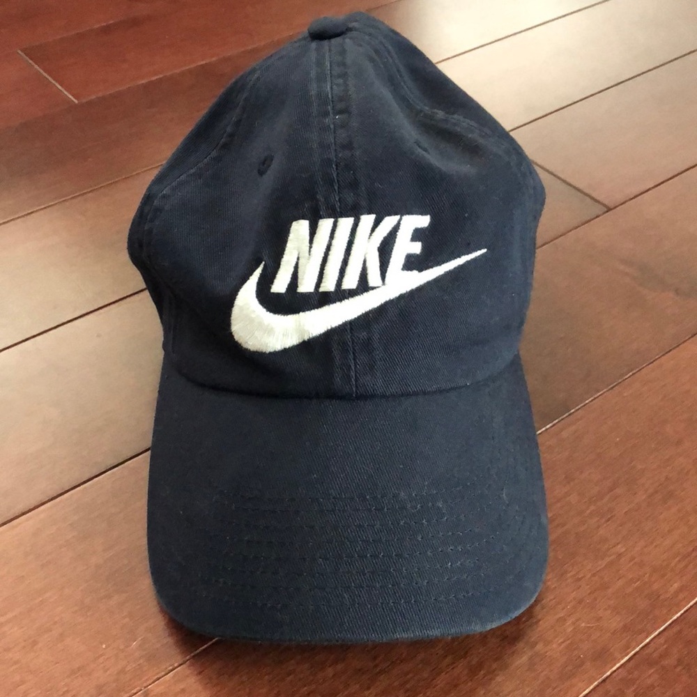 Nike women’s baseball cap